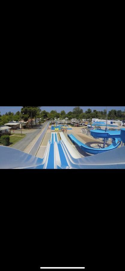 Camping 4 Etoiles Le Bosc Saint Cyrpien Mobil Home Luaran gambar